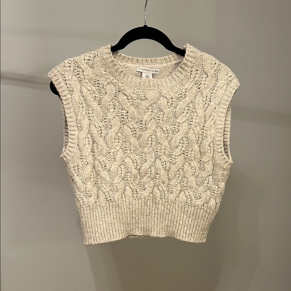 Sincerely Jules brand Cable Knit Sleeveless Sweater Vest - Sz XS